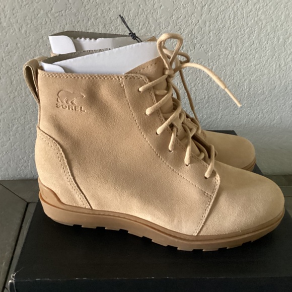 SOREL Women's Evie II Lace-Up Hidden Wedge Boots, size 9 - Picture 2 of 9